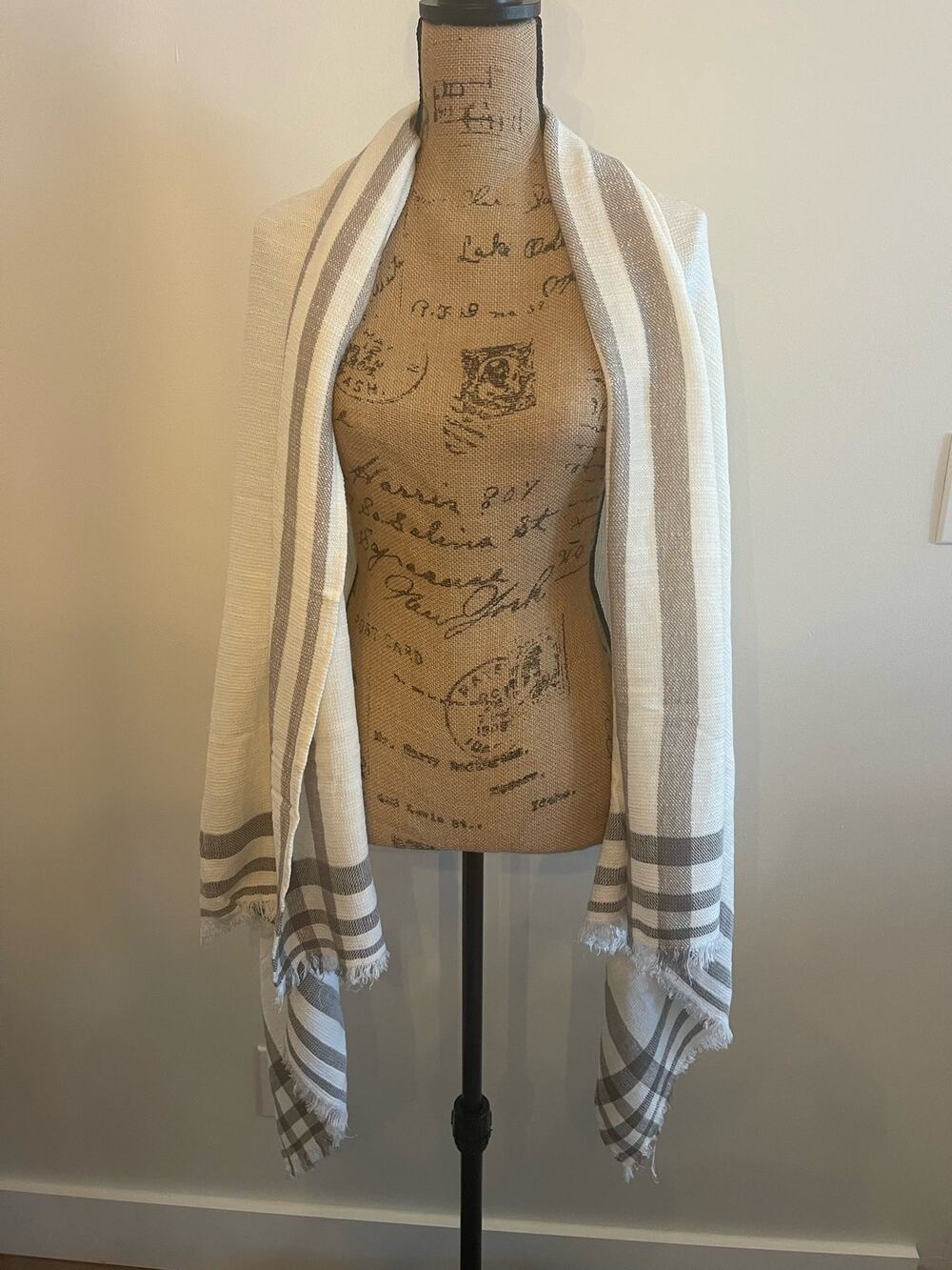 Aerie Oversized Scarf Cream and Gray